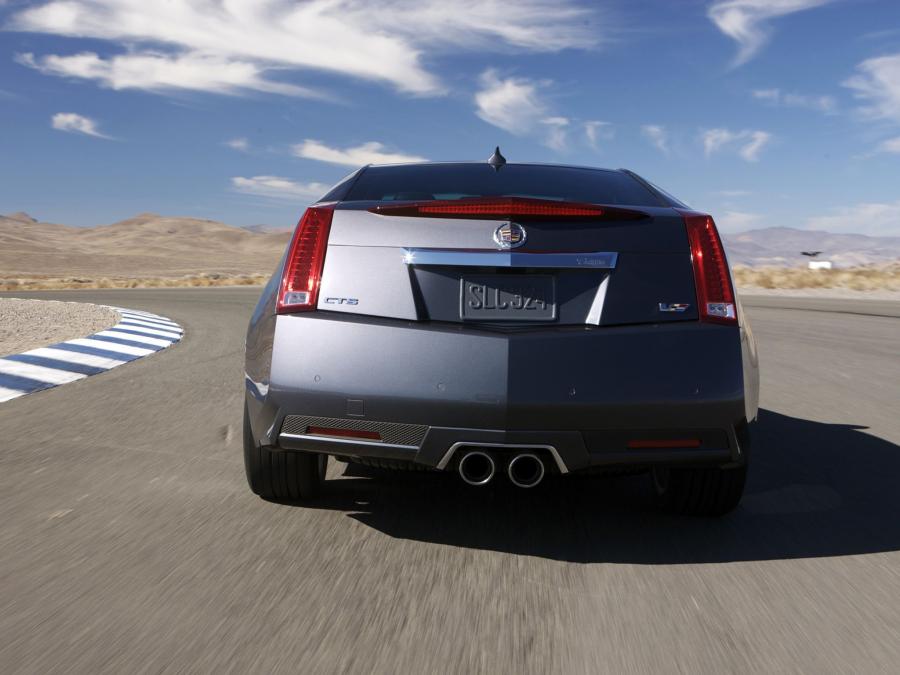  Cadillac CTS-V Coupe 2010 года  (фото 307 из 315)